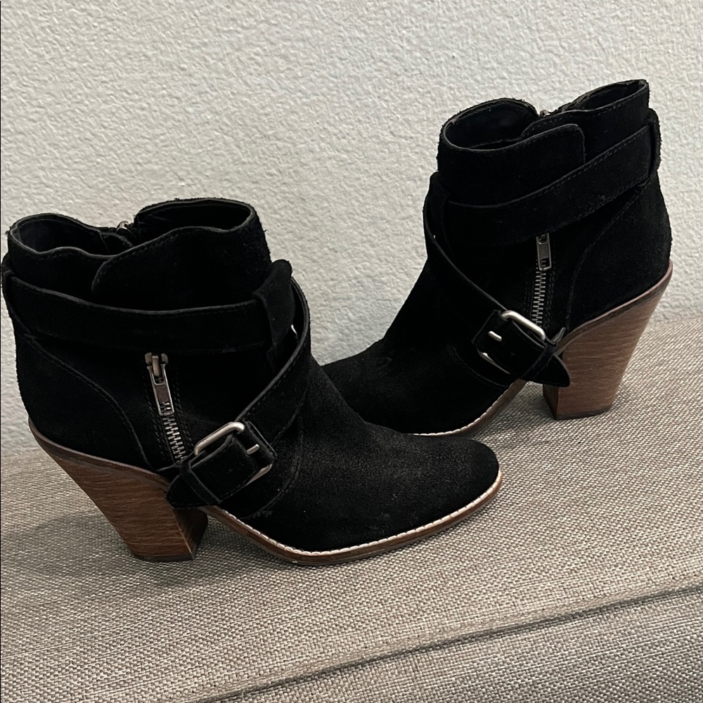 Dolce Vita Black Suede Ankle Booties with Buckle Strap 7.5M